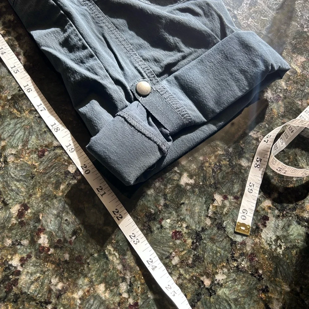 Kuhl Splash Roll Up Pants in Metal Blue. EUC. UPF 50. Quick dry. Hiking. - Picture 16 of 16